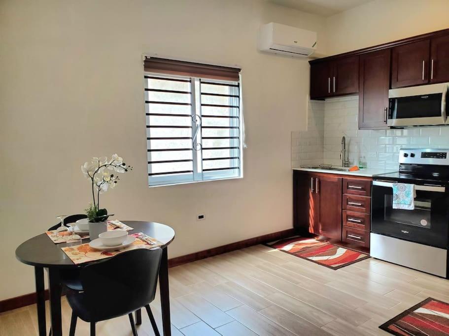 'The Solace' New Luxury Modern 1Bed 1Bath Apt. بورتمور المظهر الخارجي الصورة