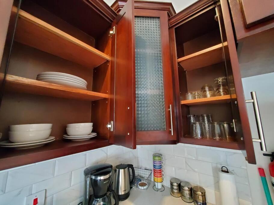 'The Solace' New Luxury Modern 1Bed 1Bath Apt. بورتمور المظهر الخارجي الصورة